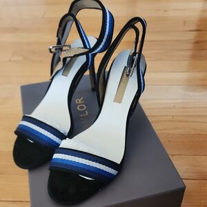 Stylish Black & Blue Heeled Ankle Sandals w/suede heels.